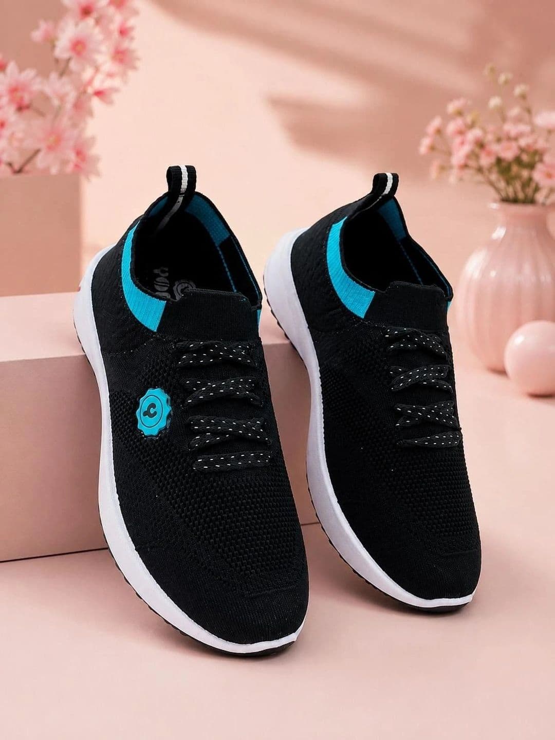 Roadster Women Textured Sneakers - view 1