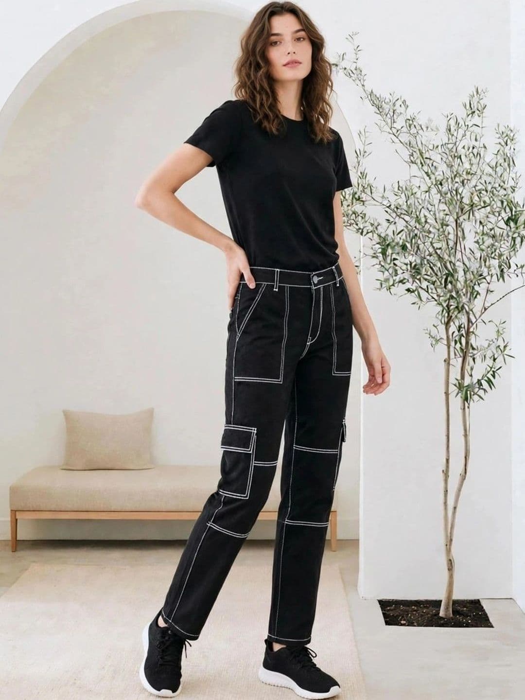 FLARING Women Classic Regular Fit Mid-Rise Coated Stretchable Jeans thumbnail 4