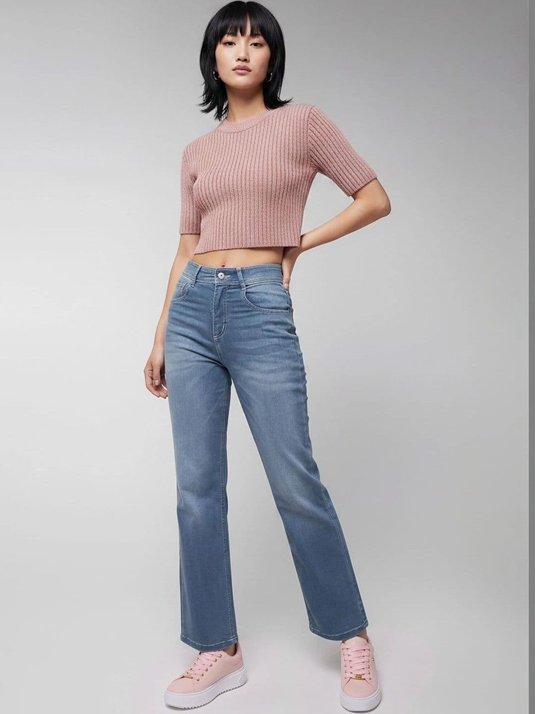 Mast & Harbour Women Wide Leg Mid-Rise Light Fade Stretchable Jeans thumbnail 4