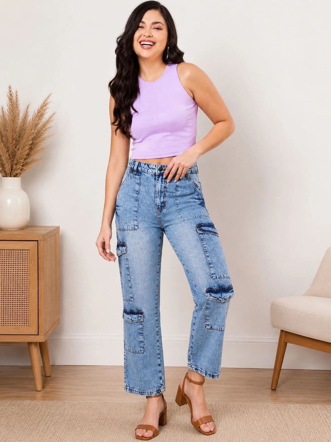 Zaahii Women High-Rise Light Fade Jeans thumbnail 3