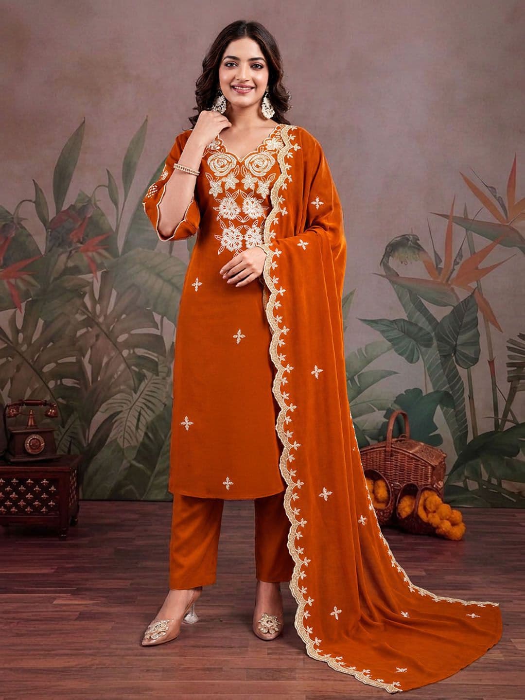 Sangria Women Floral Embroidered Regular Thread Work Kurta with Trousers & With Dupatta thumbnail 5
