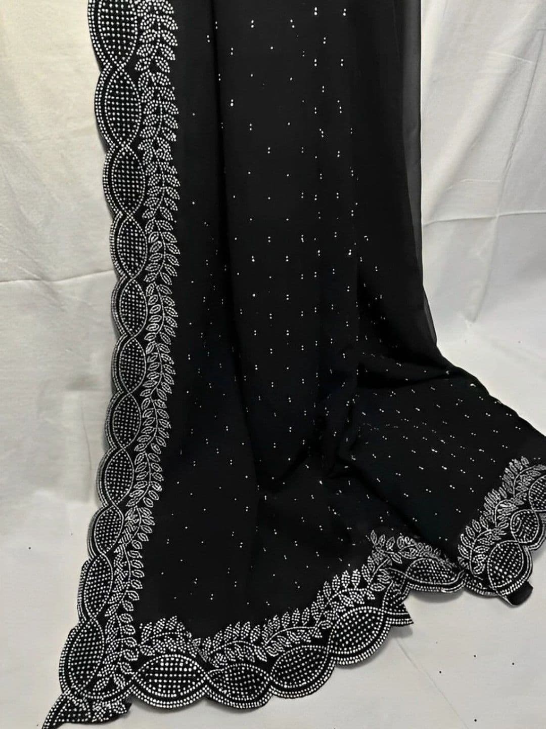 RENBRIZA Poly Georgette Saree thumbnail 3