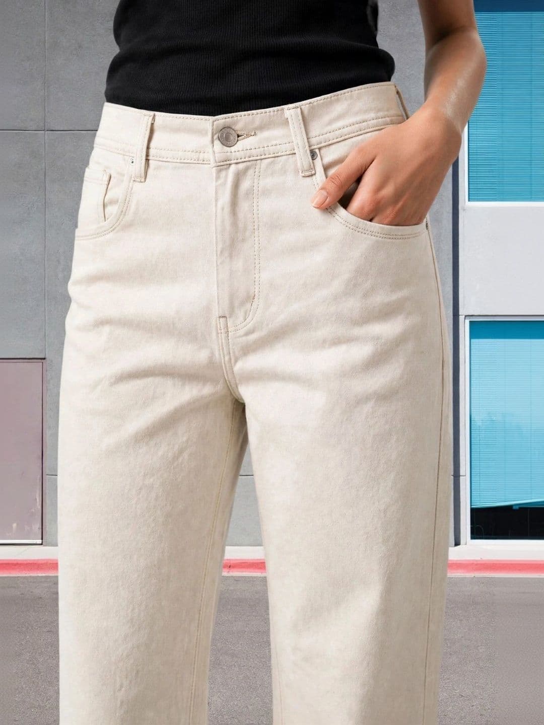 Mast & Harbour Women Classic Regular Fit Mid-Rise Stretchable Jeans thumbnail 4