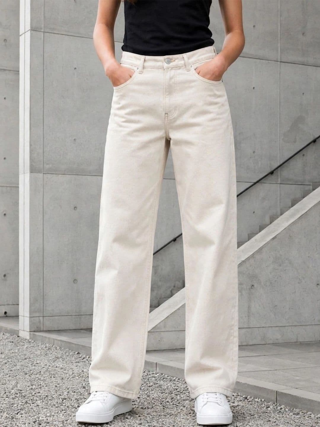 Mevan Women Classic Regular Fit Mid-Rise Stretchable Jeans - view 1