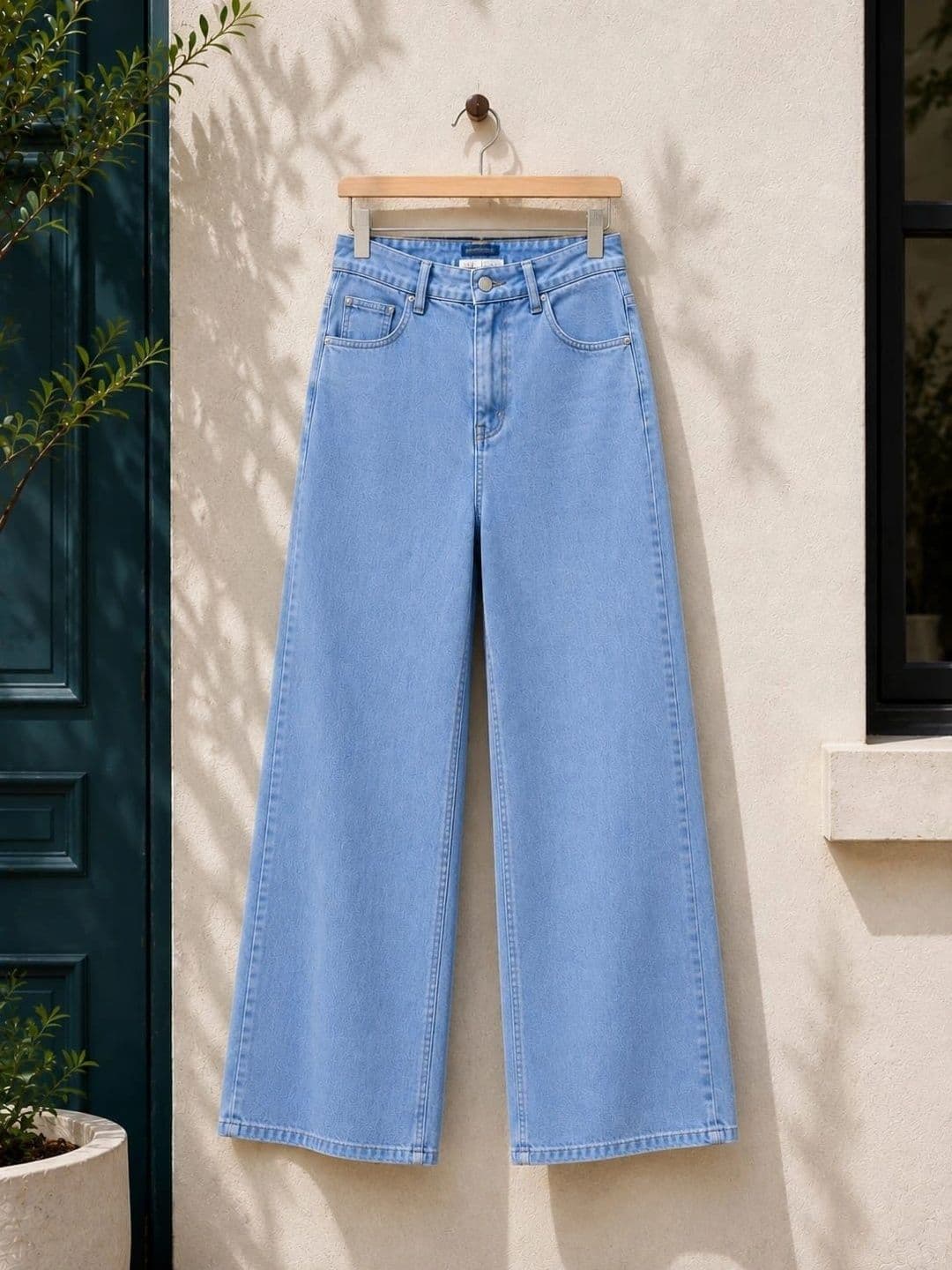 YUGEN Women High-Rise Jeans thumbnail 2