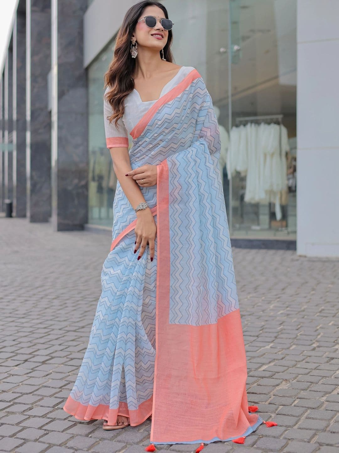 RAAS SHREE Floral Pure Cotton Khadi Saree thumbnail 2