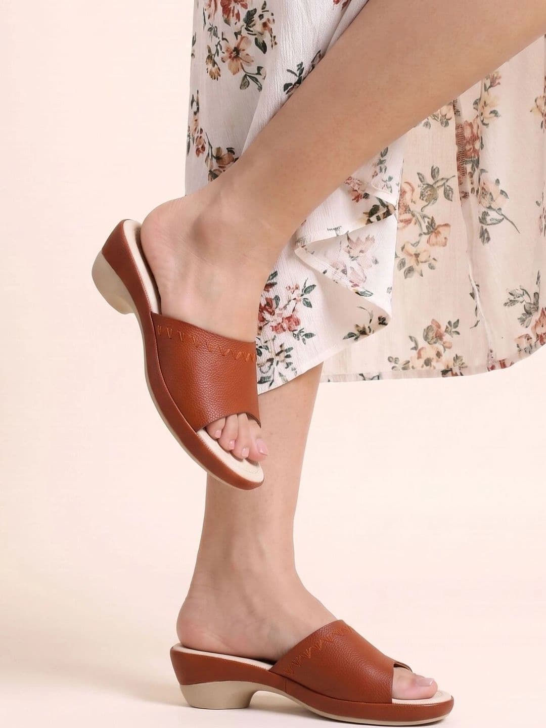 JodyHub Textured Wedge Mules thumbnail 5