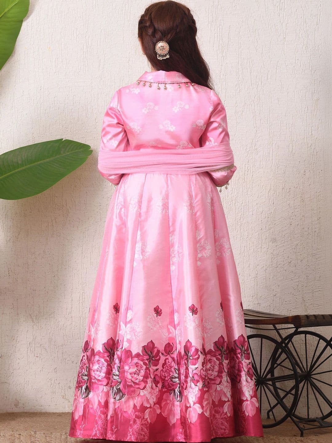 Indi-Loom Couture Girls Printed Beads and Stones Ready to Wear Lehenga & Blouse With Dupatta thumbnail 6