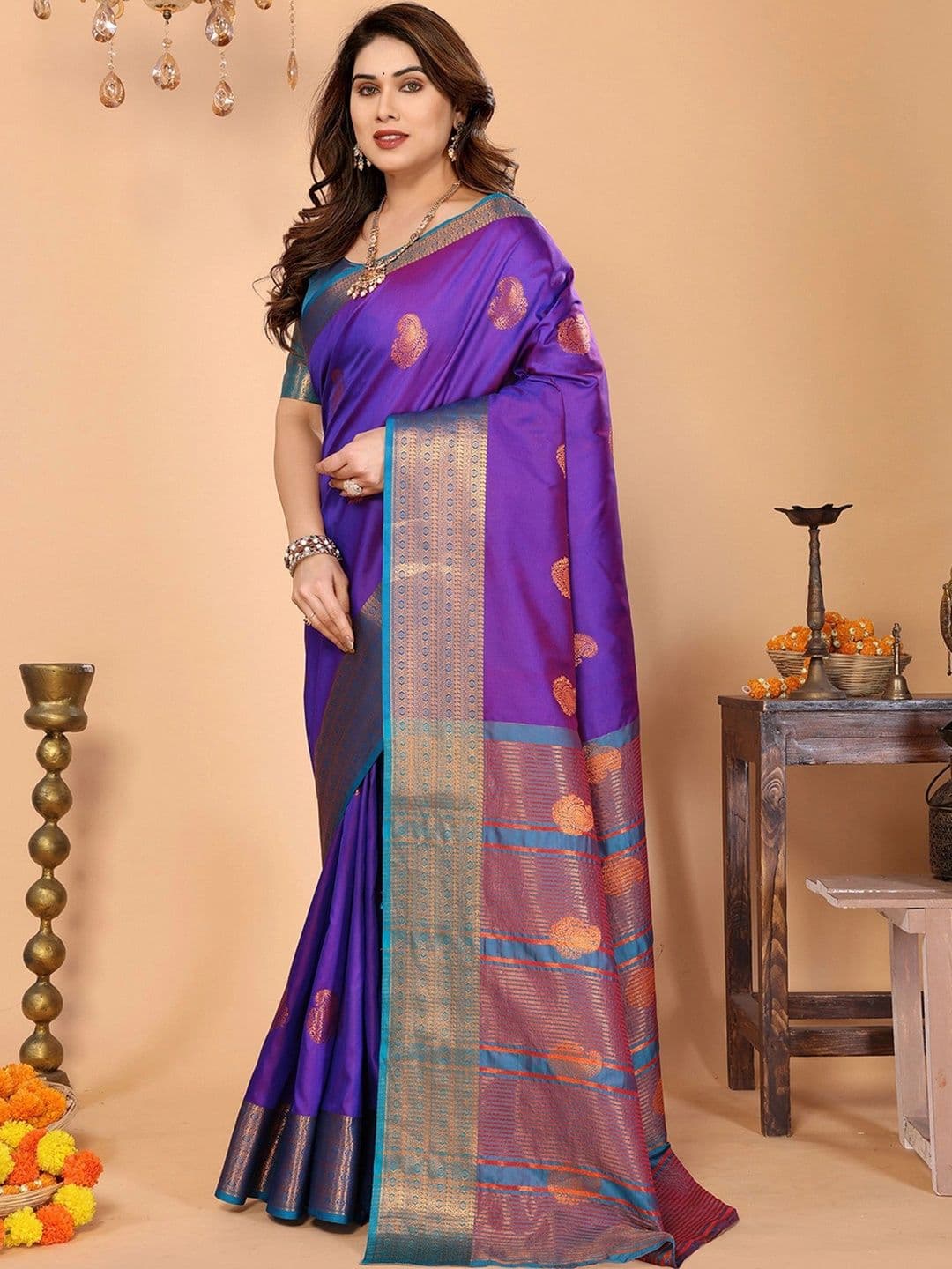 DEVANSH ENTERPRISE Woven Design Zari Silk Blend Banarasi Saree thumbnail 6