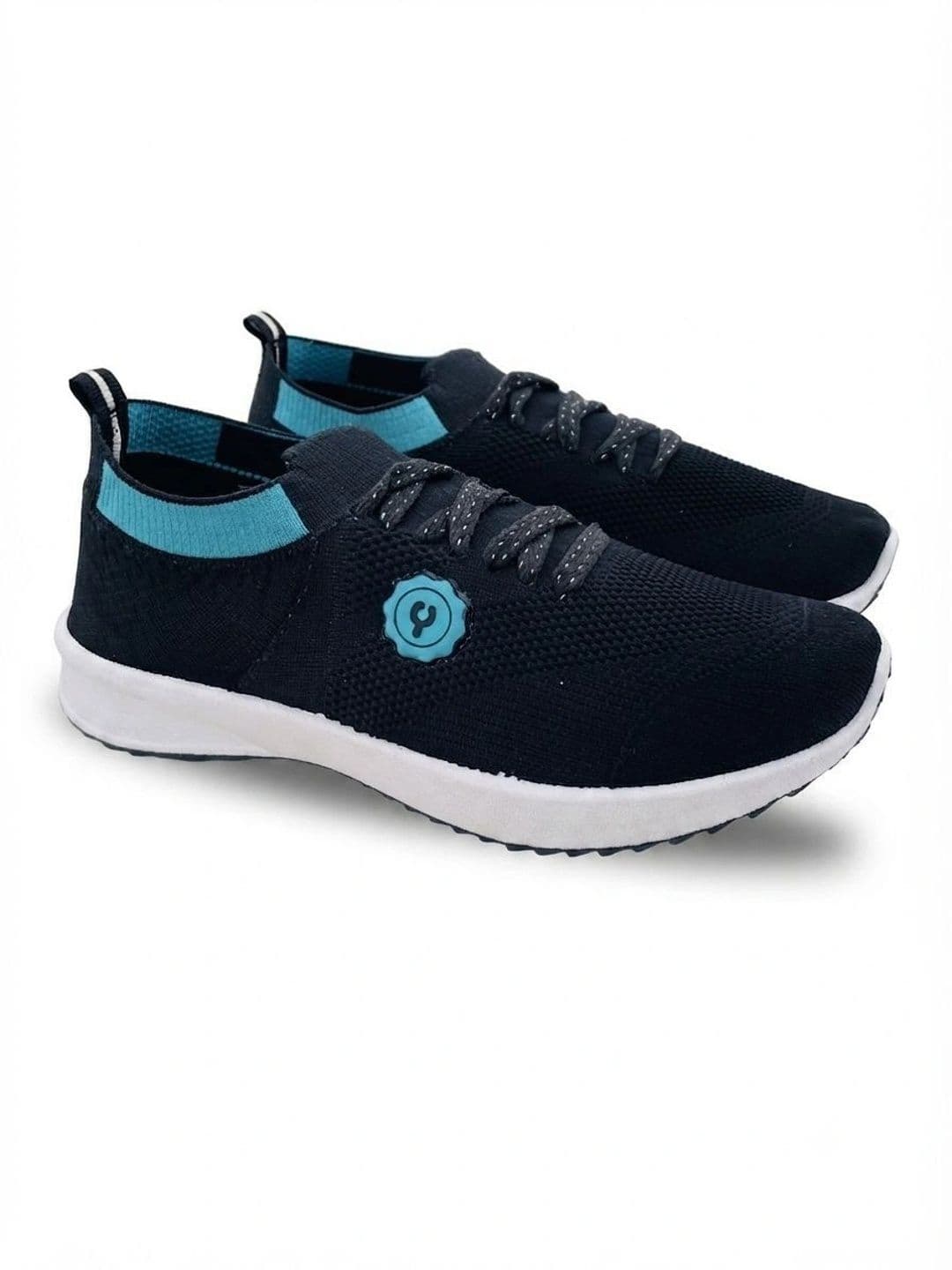 Roadster Women Textured Sneakers thumbnail 5