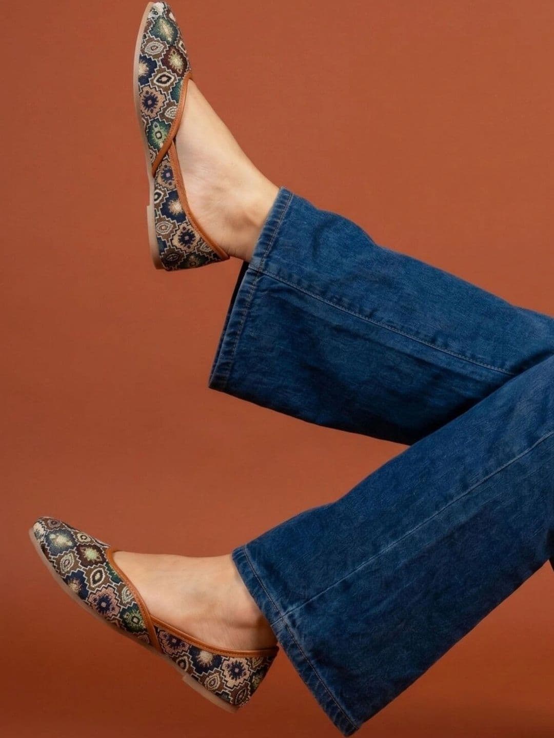 JodyHub Women Ethnic Mojaris Flats thumbnail 5