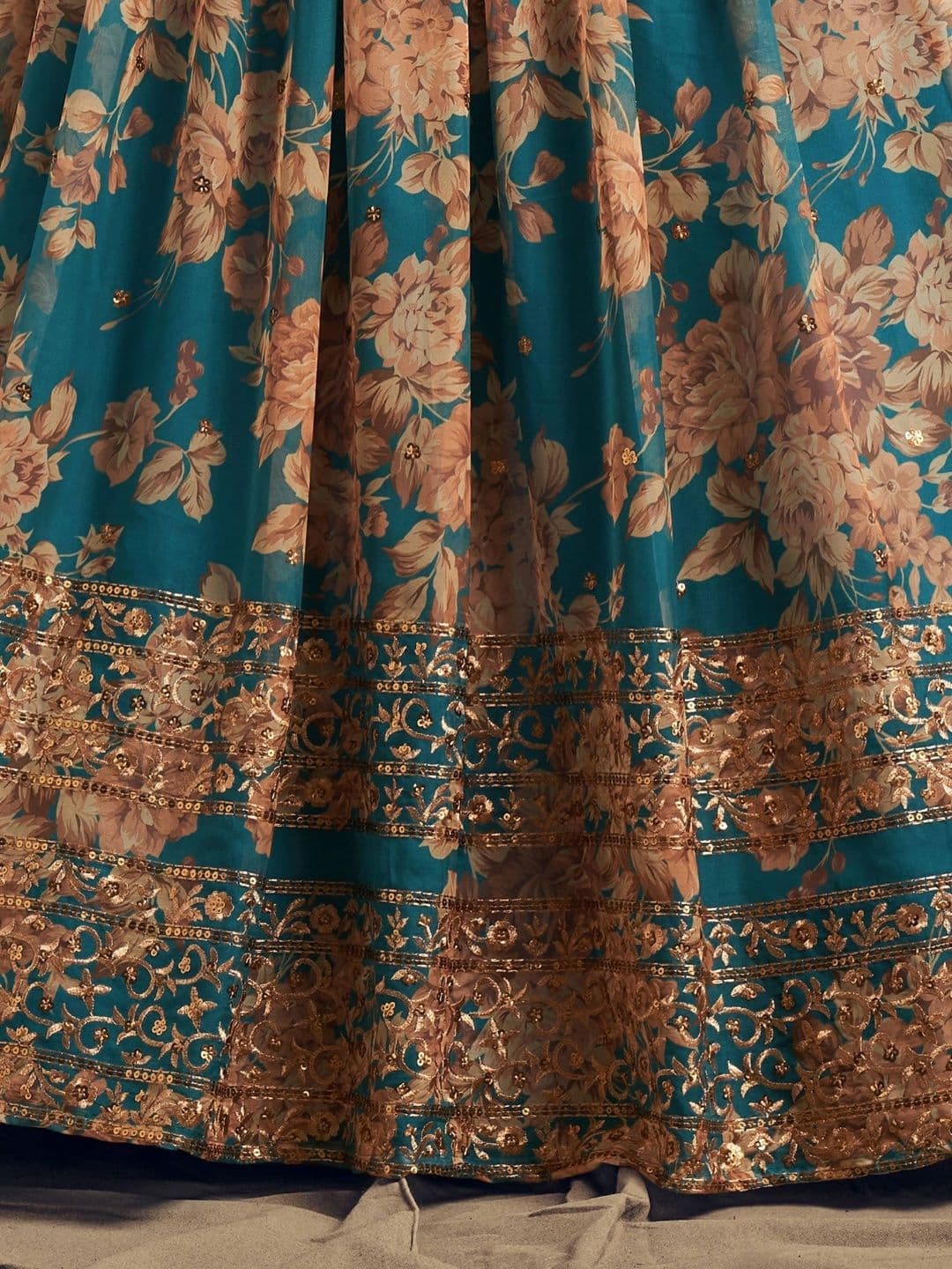 Zeel Clothing Embroidered Sequinned Semi-Stitched Lehenga & Unstitched Blouse With Dupatta thumbnail 3