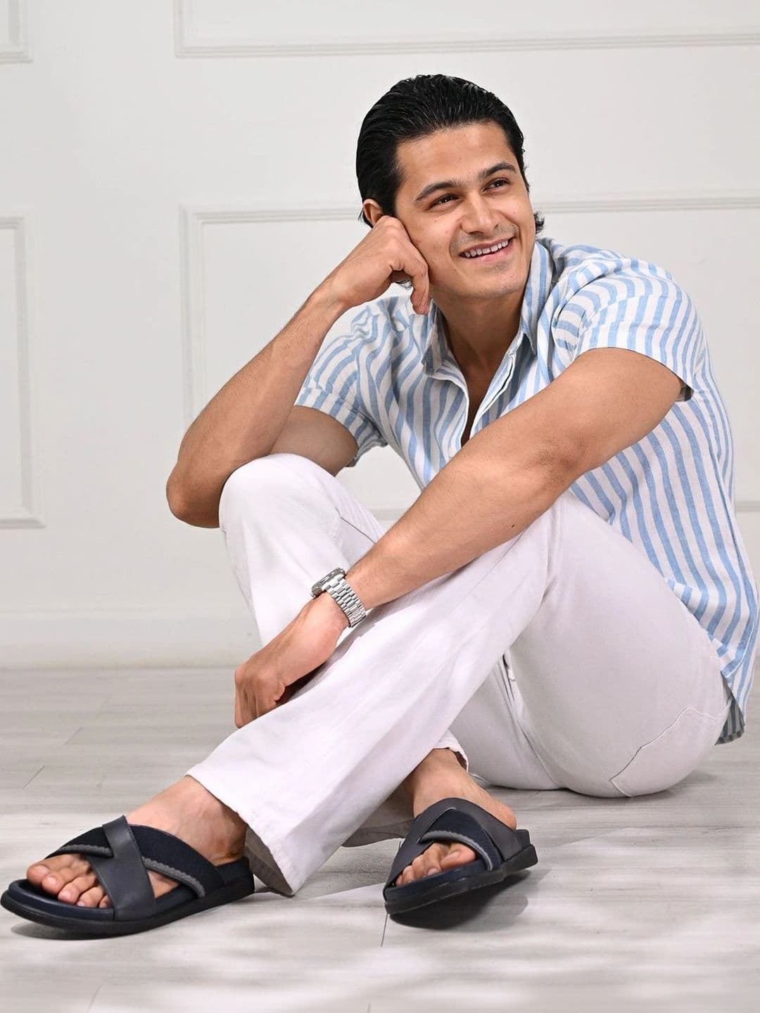 Zanzibar Living Men Slip-On thumbnail 2