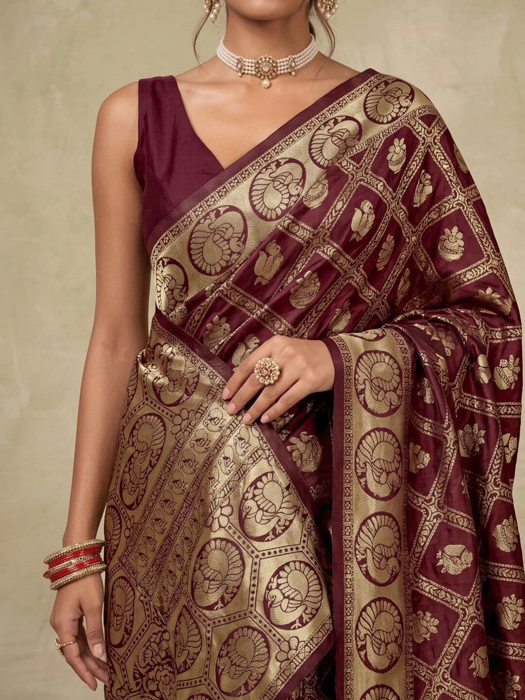 SAARA Woven Design Zari Art Silk Saree thumbnail 7