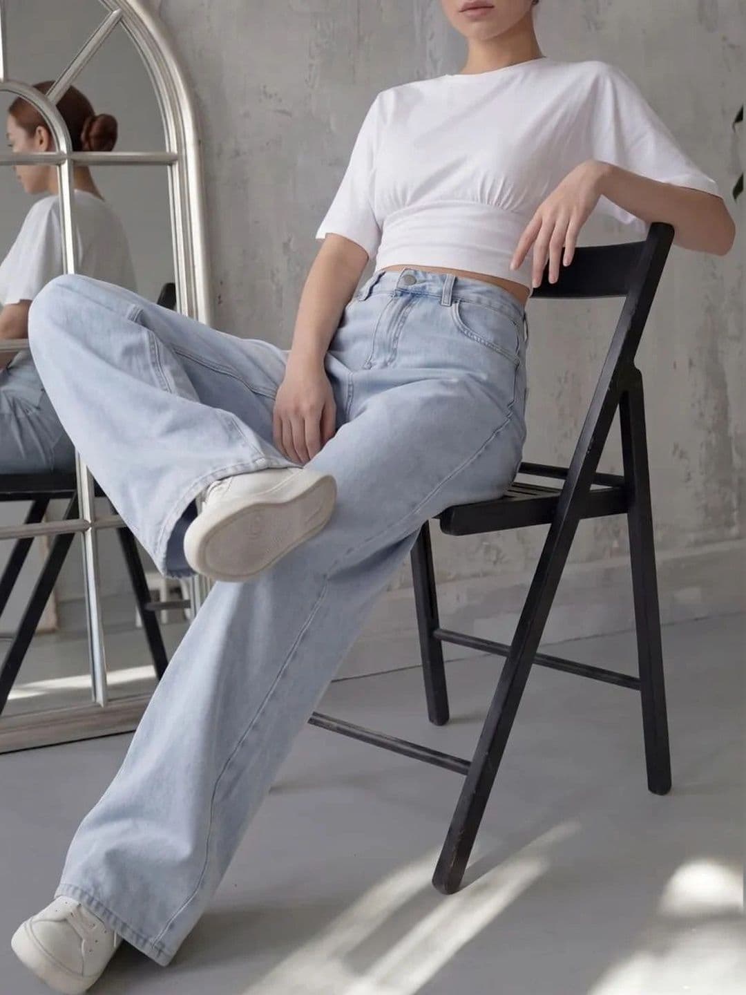 AAV2 Women Wide Leg High-Rise Stretchable Jeans thumbnail 3