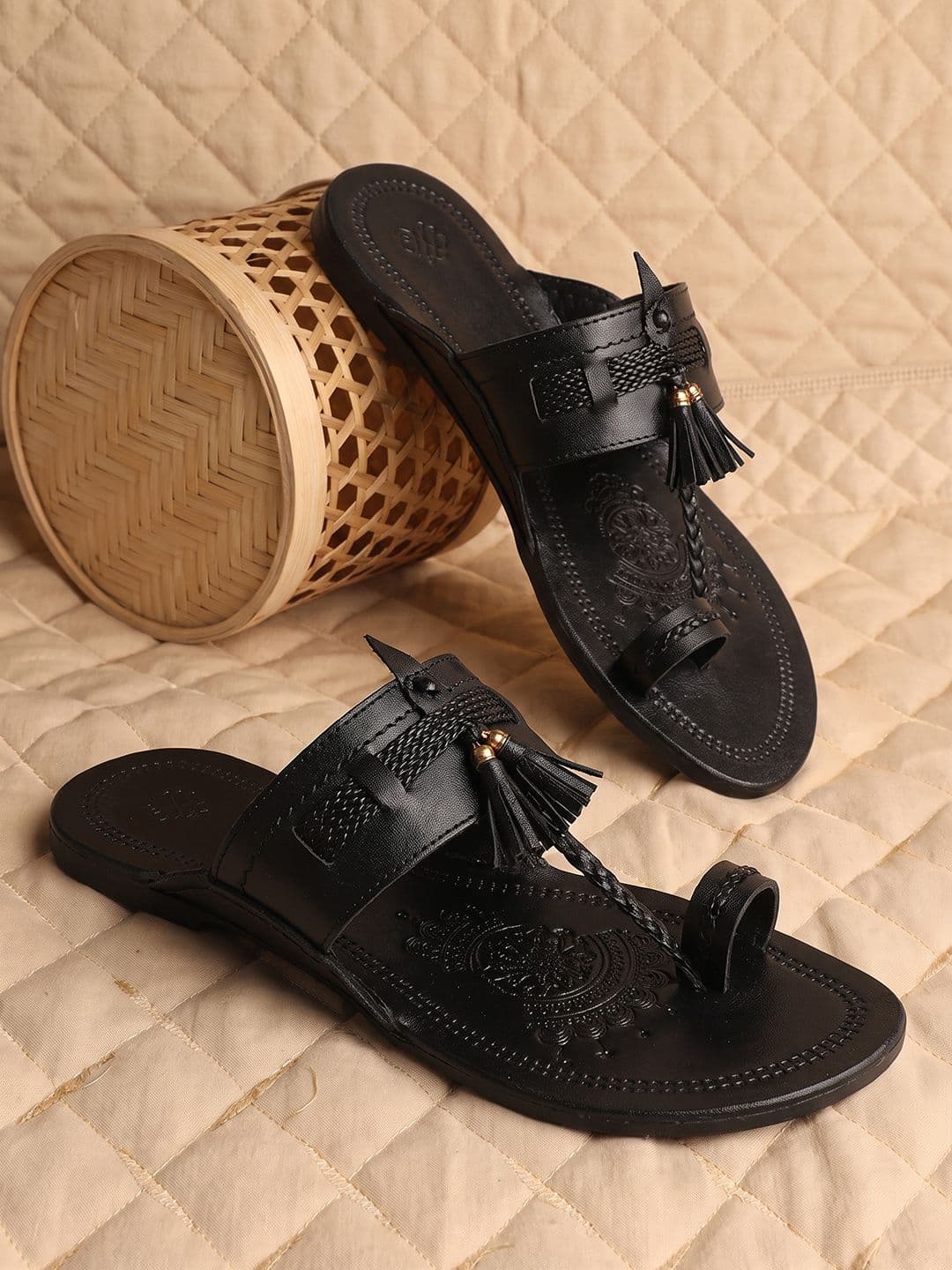 House of Pataudi Men Leather Kolhapuri Comfort Sandals - view 1