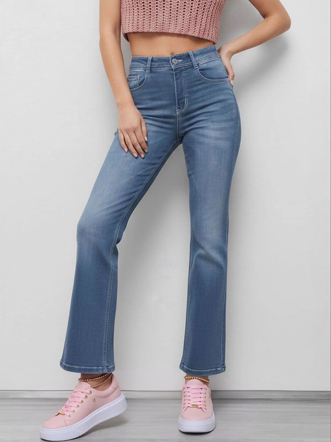 Mast & Harbour Women Wide Leg Mid-Rise Light Fade Stretchable Jeans thumbnail 3