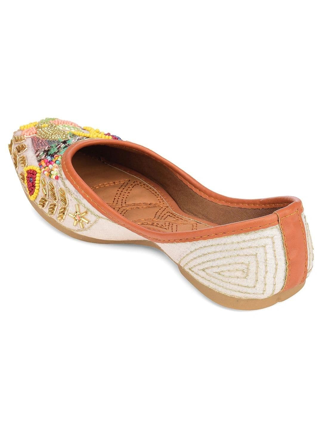 Anouk Women Embellished Ethnic Mojaris Flats thumbnail 4
