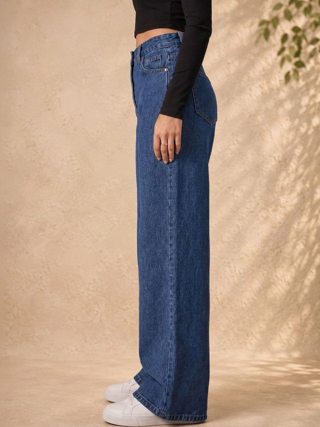 DressBerry Women Comfort Wide Leg High-Rise Light Fade Stretchable Jeans thumbnail 3