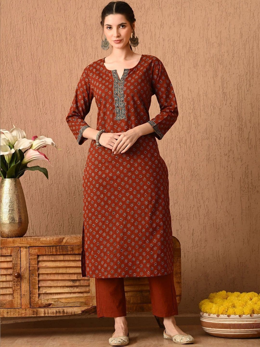 Anouk Rustic Women Ethnic Motifs Printed Regular Pure Cotton Kurta with Trousers & With Dupatta thumbnail 3
