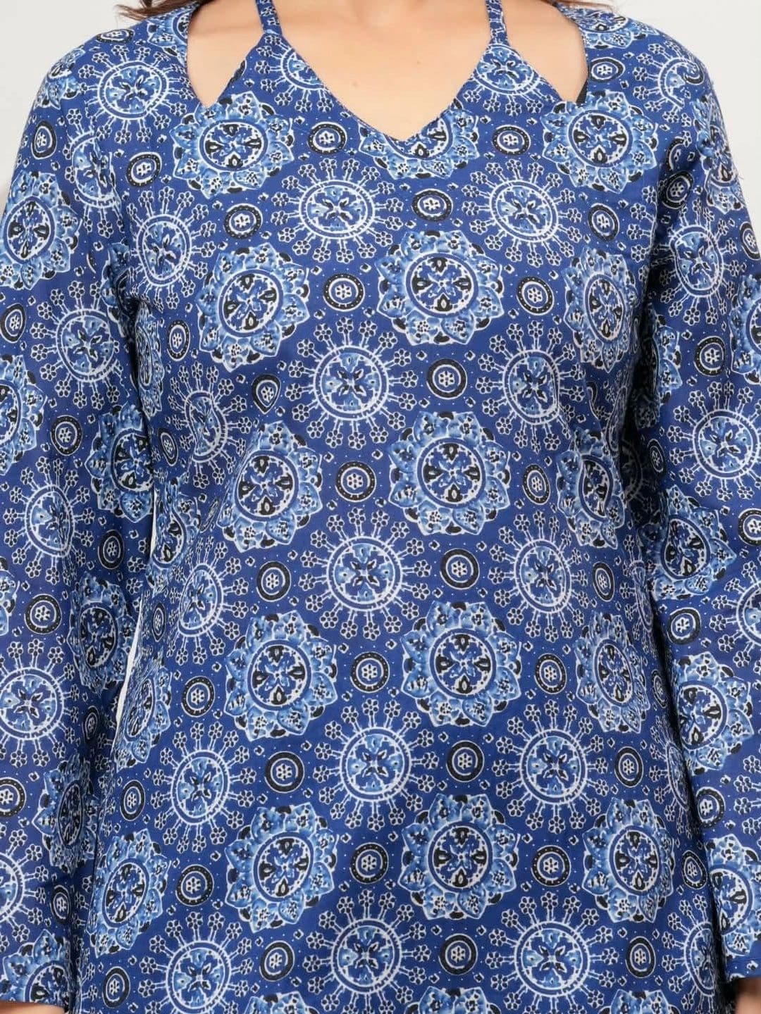 Sangria Ethnic Motifs Printed V-Neck Kurti thumbnail 6
