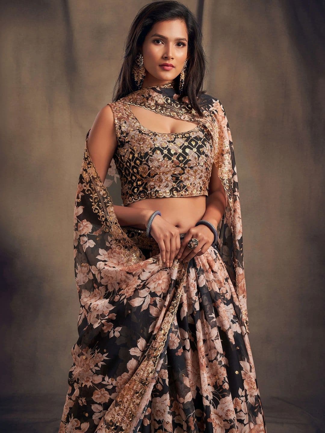 Zeel Clothing Embellished Sequinned Semi-Stitched Lehenga & Unstitched Blouse With Dupatta thumbnail 3