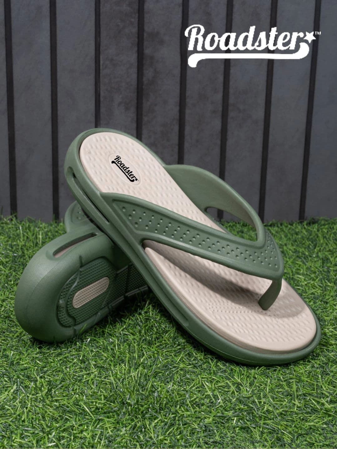 Roadster Men Thong Flip-Flops thumbnail 4