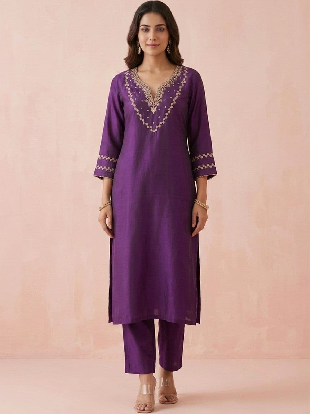 Varanga Women Ethnic Motifs Embroidered Thread Work Kurta with Trousers & With Dupatta thumbnail 4