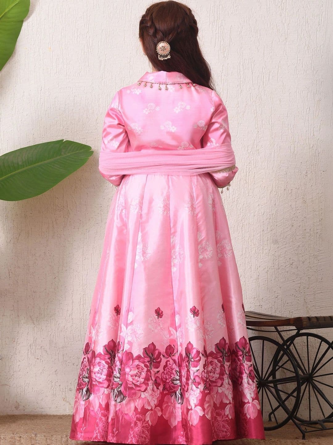 Indi-Loom Couture Girls Printed Beads and Stones Ready to Wear Lehenga & Blouse With Dupatta thumbnail 5