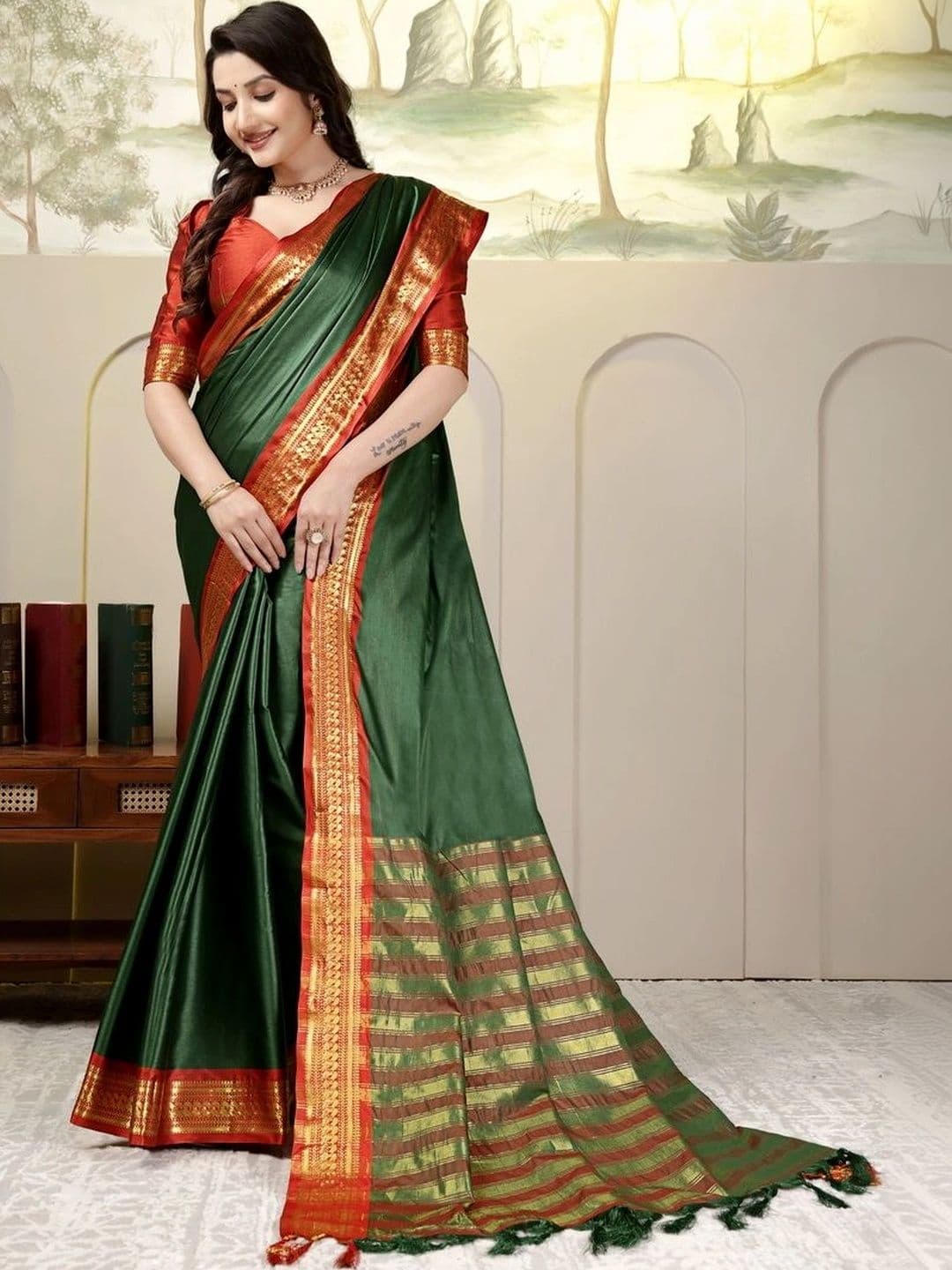 DEVANSH ENTERPRISE Woven Design Zari Silk Blend Banarasi Saree - view 1