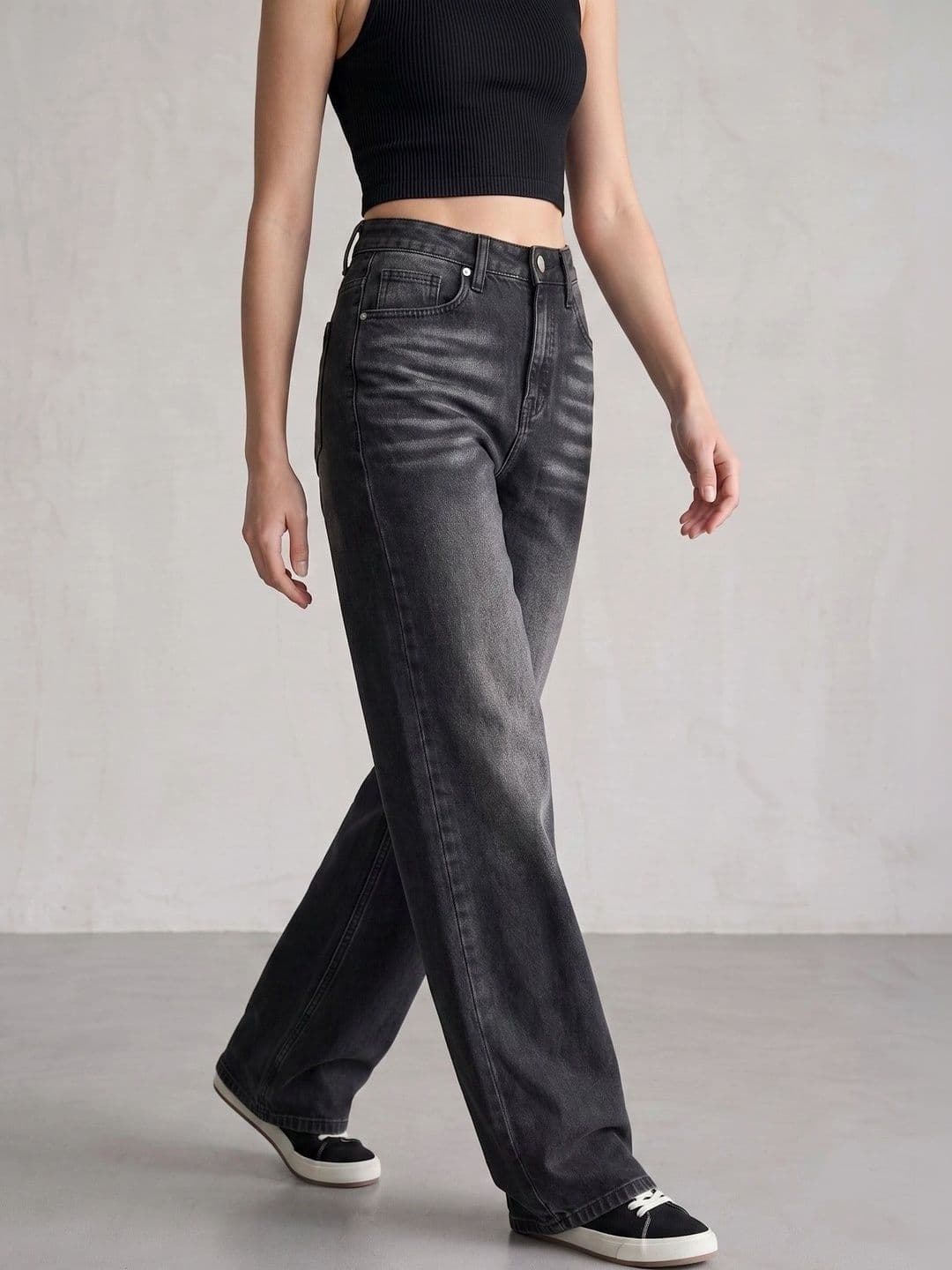 Roadster Women Straight Fit High-Rise Low Distress Light Fade Jeans thumbnail 3