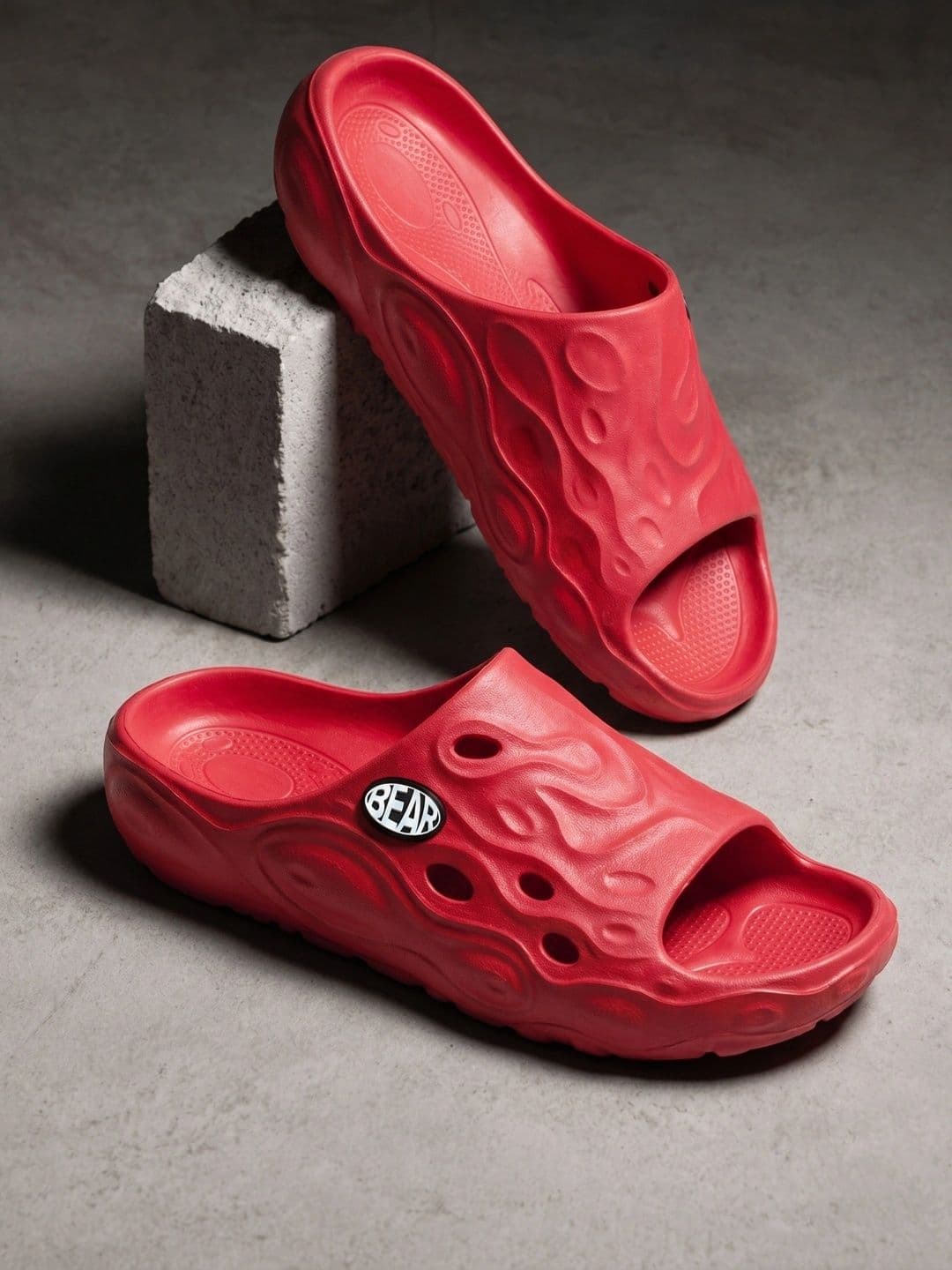 THE BEAR HOUSE Men Solid Red Open-Toe Slip-On Sliders - view 1