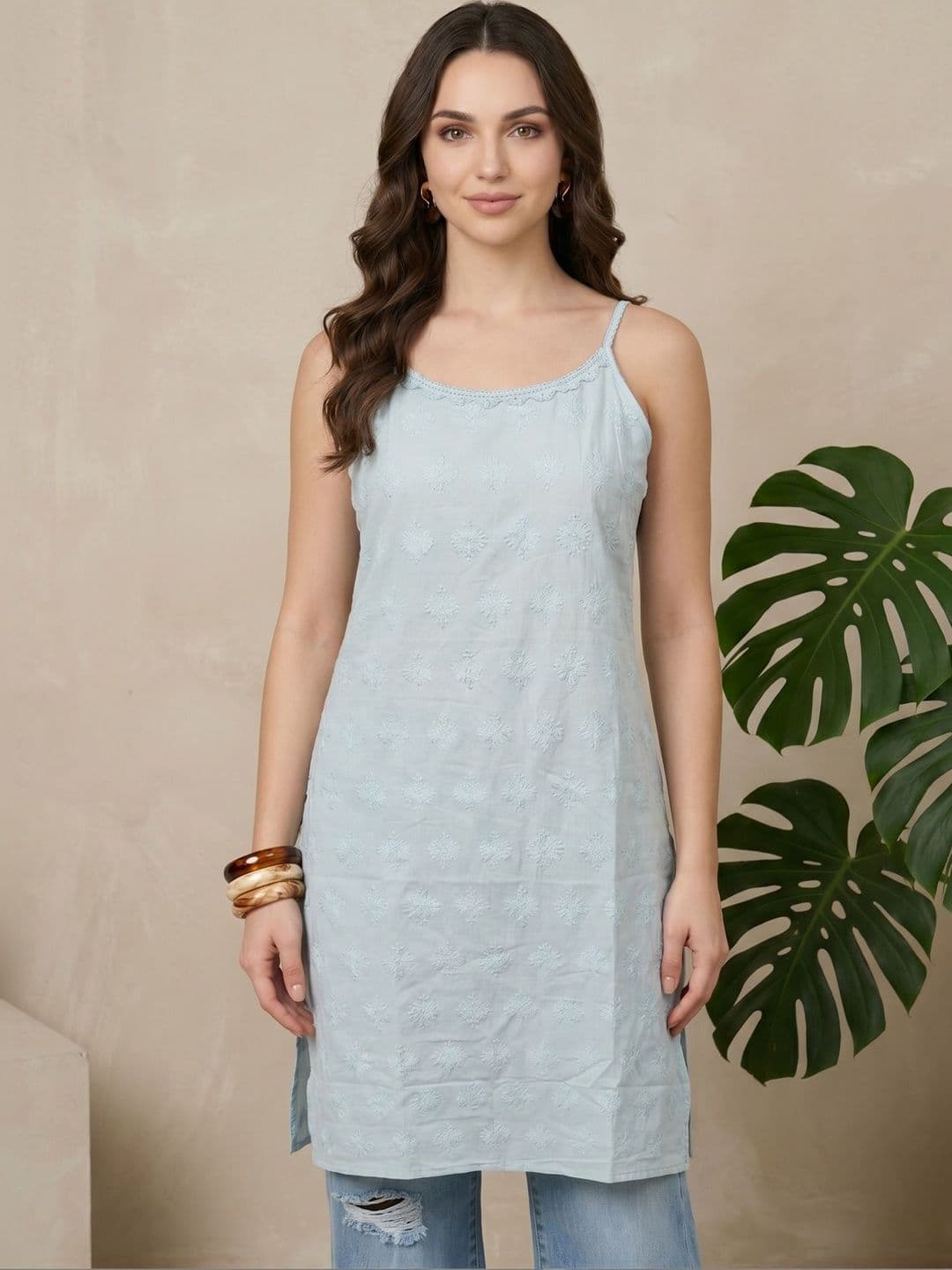 Sangria Women Embellished Thread Work Pastels Kurta thumbnail 5