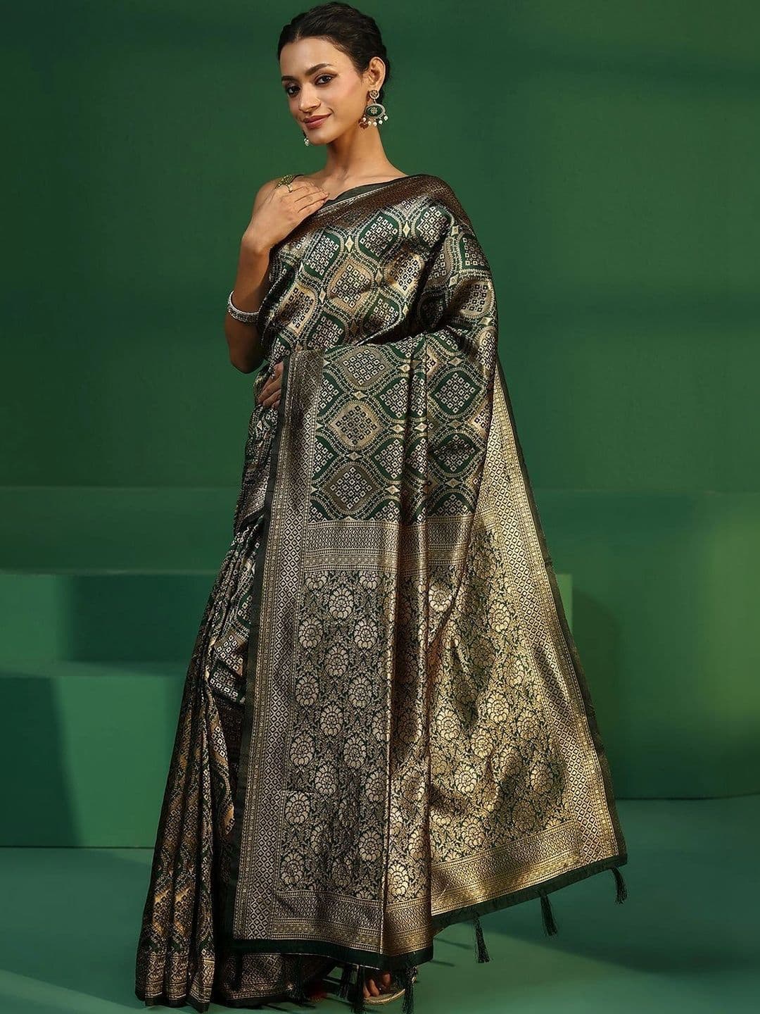 Libas Woven Design Zari Brocade Saree thumbnail 2