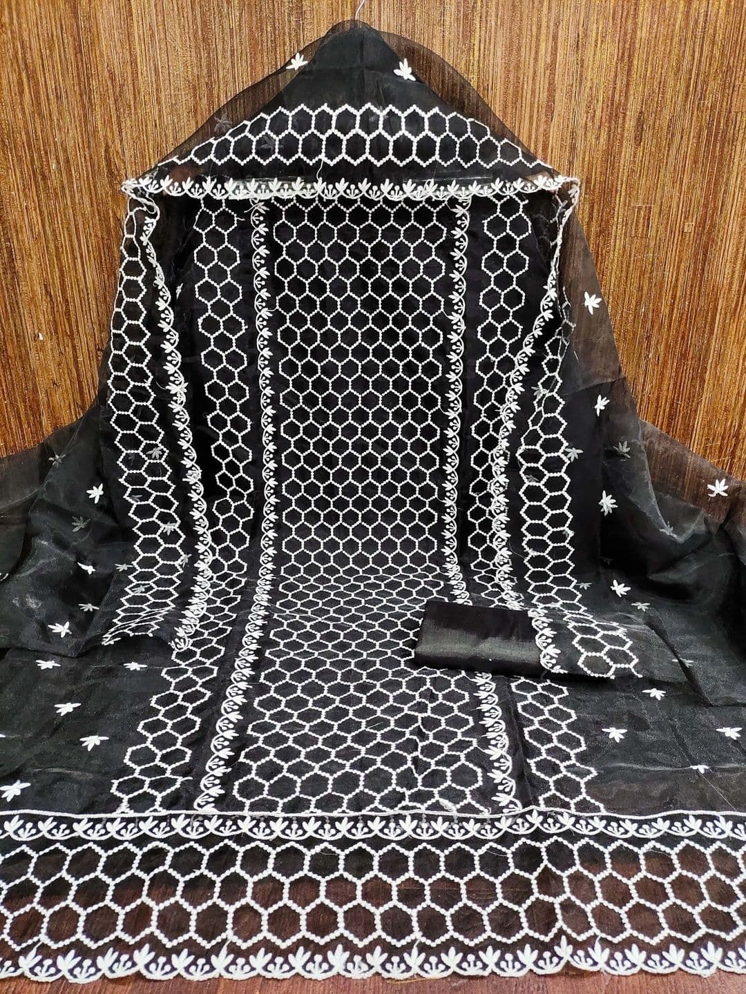 HERE&NOW Embroidered Organza Semi-Stitched Dress Material thumbnail 3