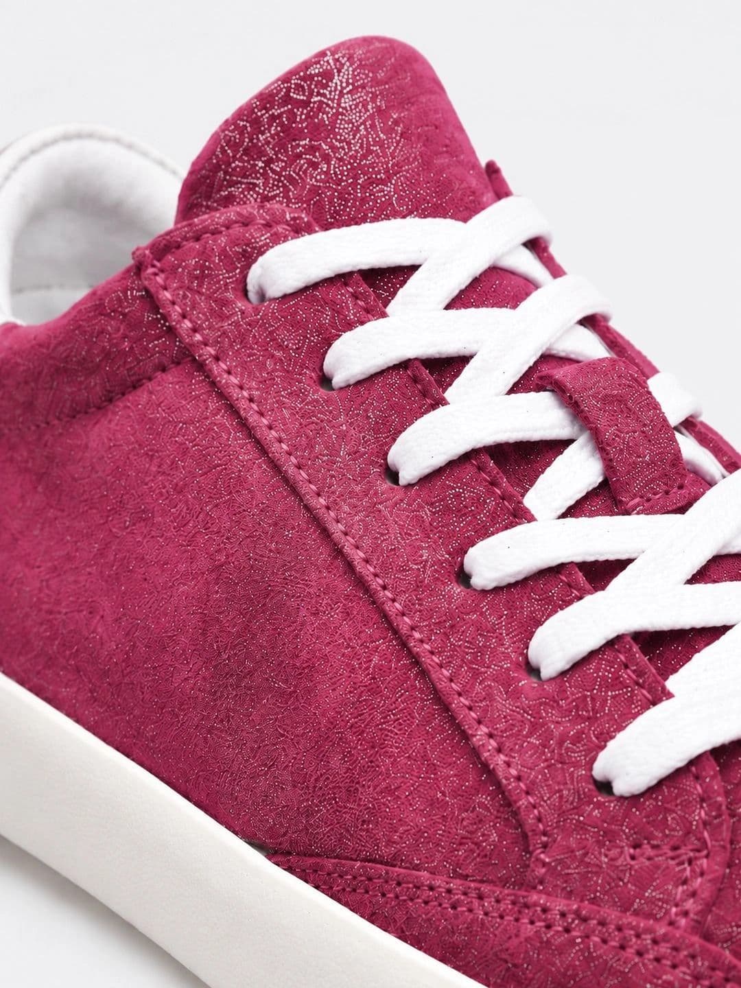 Suo Women Textured Leather Sneakers thumbnail 4
