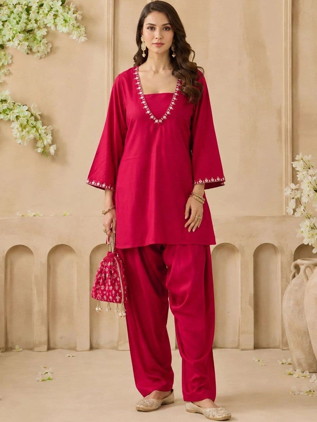 Anouk Women Ethnic Motifs Embroidered Regular Thread Work Farshi Salwar Kurta Set thumbnail 3