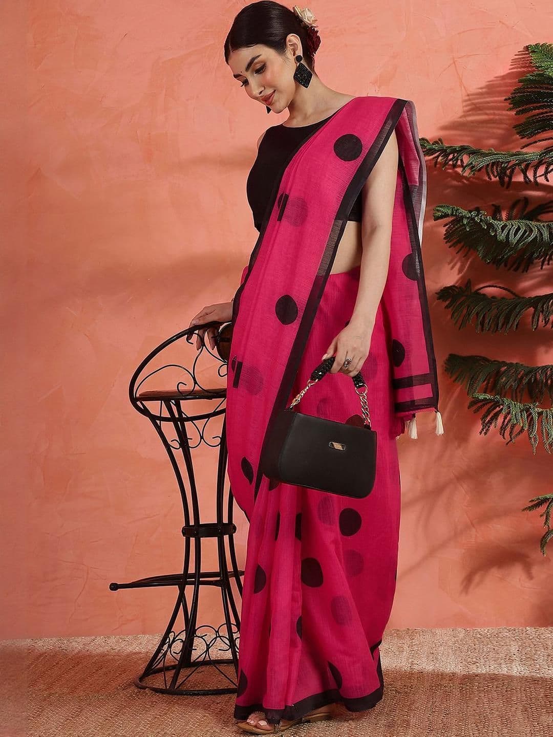 Sangria Polka Dots Printed Saree With Unstitched Blouse thumbnail 7