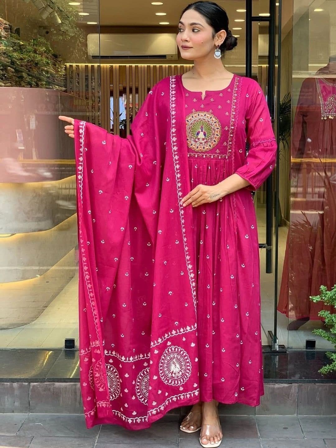 SHASHANK FASHION & BRIGHT FASHION Women Ethnic Motifs Embroidered Empire Thread Work Pure Cotton Kurta with - view 1
