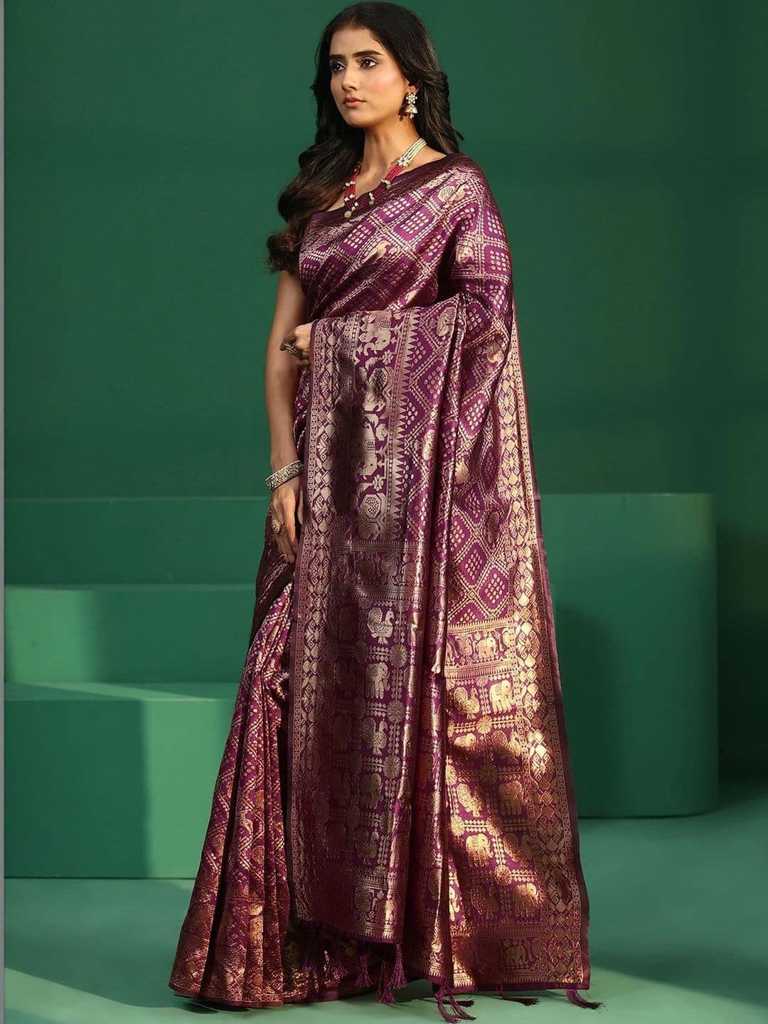 Libas Ethnic Motifs Zari Brocade Saree thumbnail 4