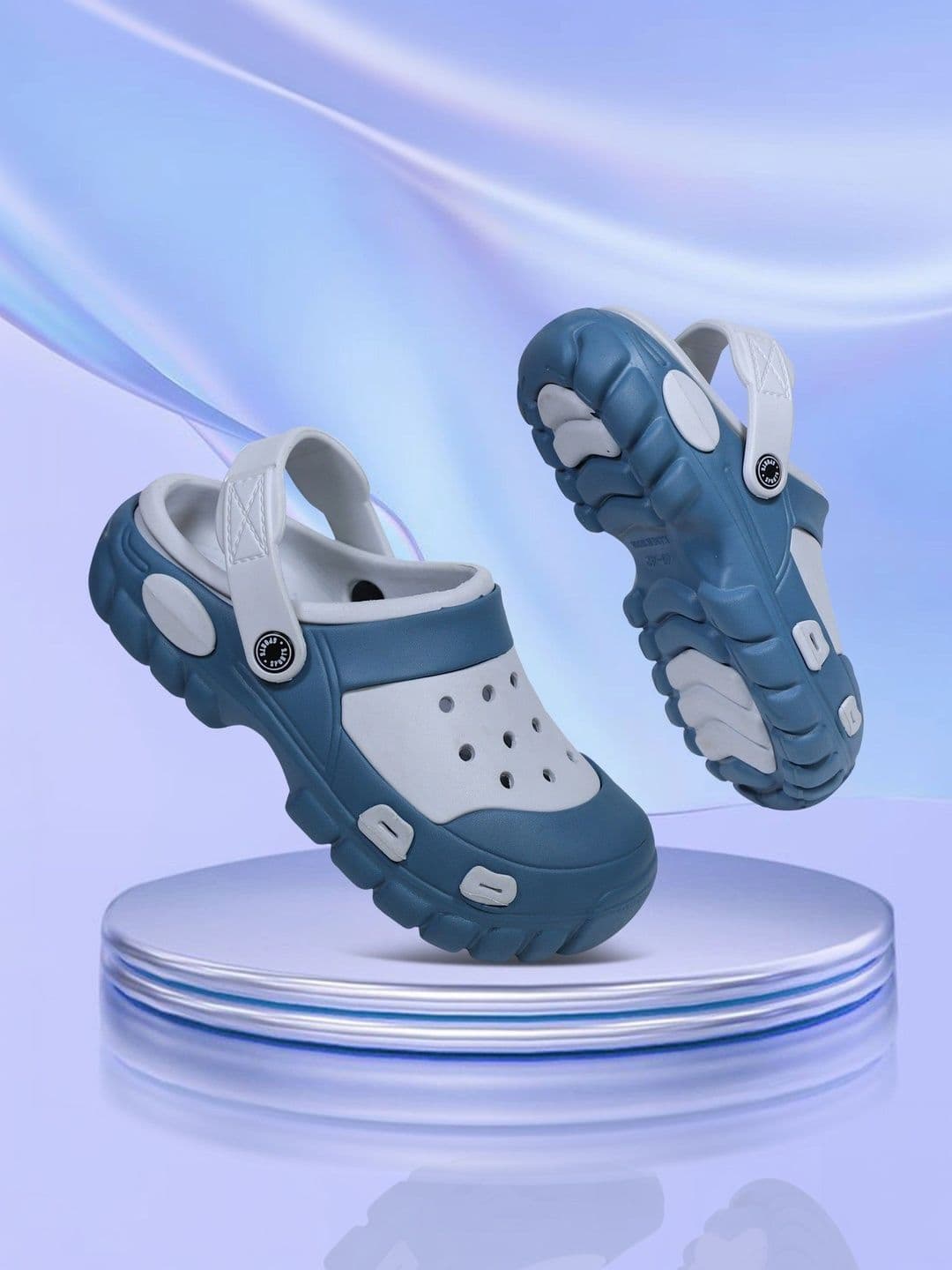 FOOT CARE Men Colourblocked Clogs - view 1