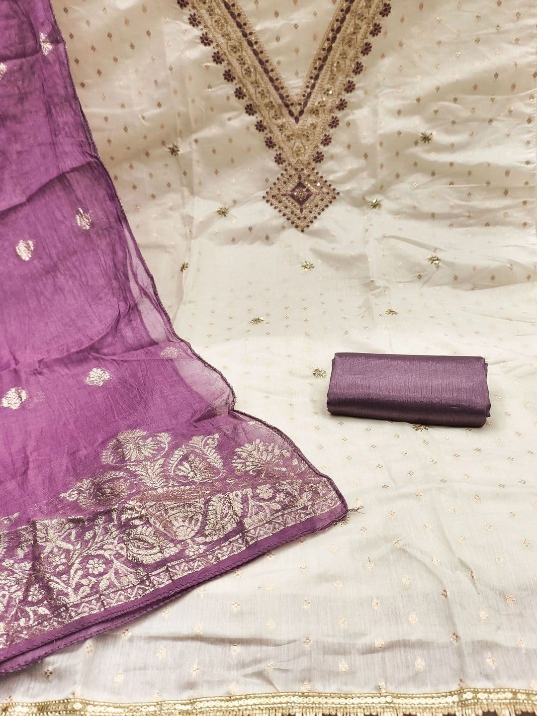 HERE&NOW Embroidered Semi-Stitched Dress Material thumbnail 3