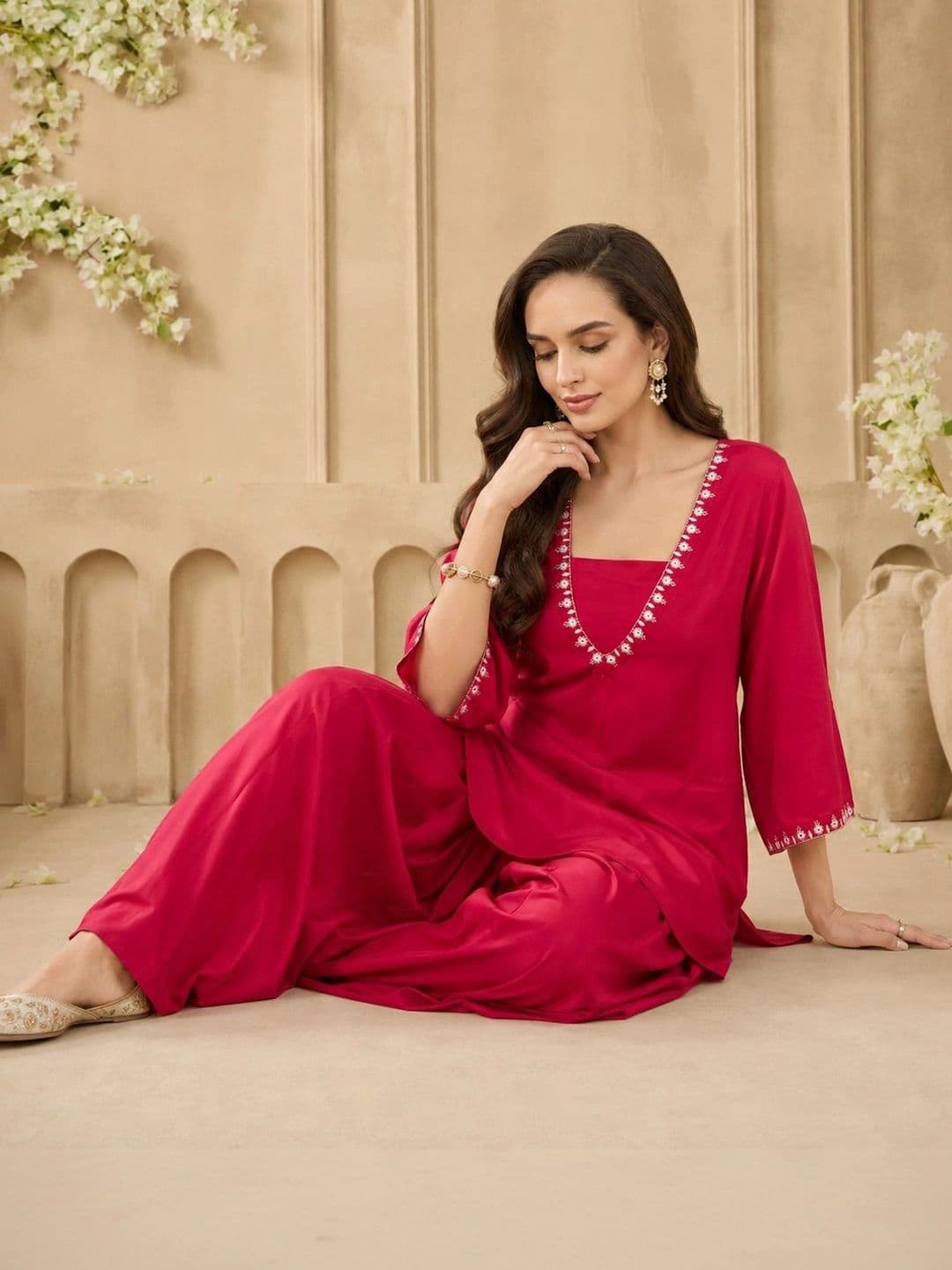 Anouk Women Ethnic Motifs Embroidered Regular Thread Work Farshi Salwar Kurta Set thumbnail 4