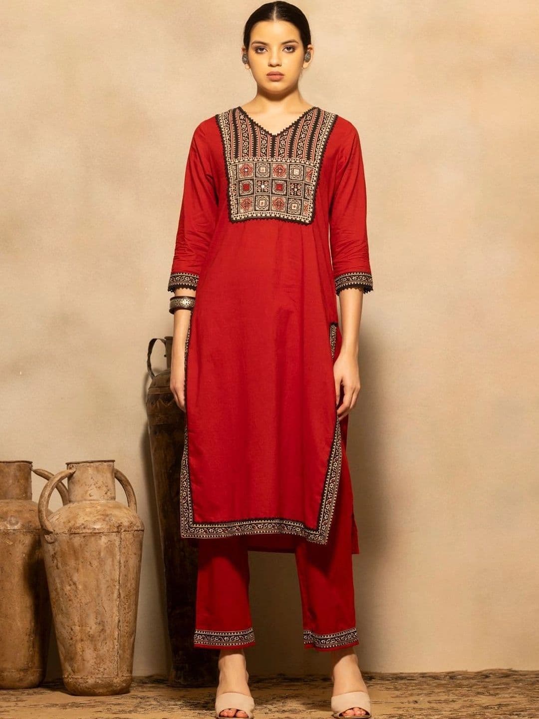 Sabhyata Women Ethnic Motifs Embroidered Regular Thread Work Kurta with Trousers & With Dupatta thumbnail 6