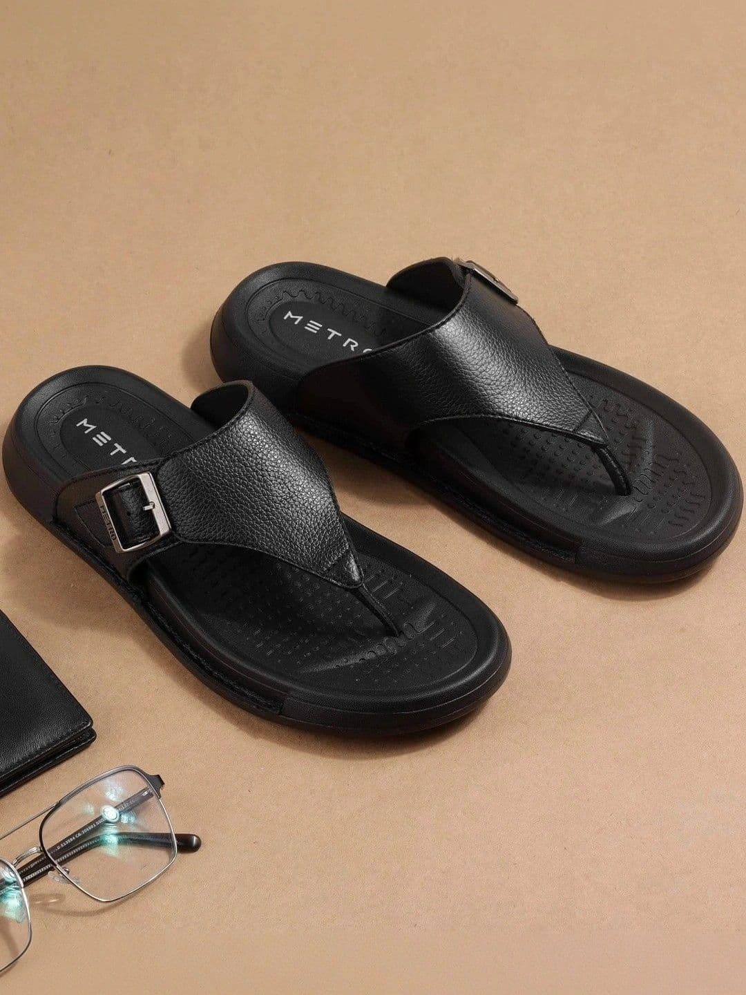 Metro Men Thong Flip-Flops - view 1