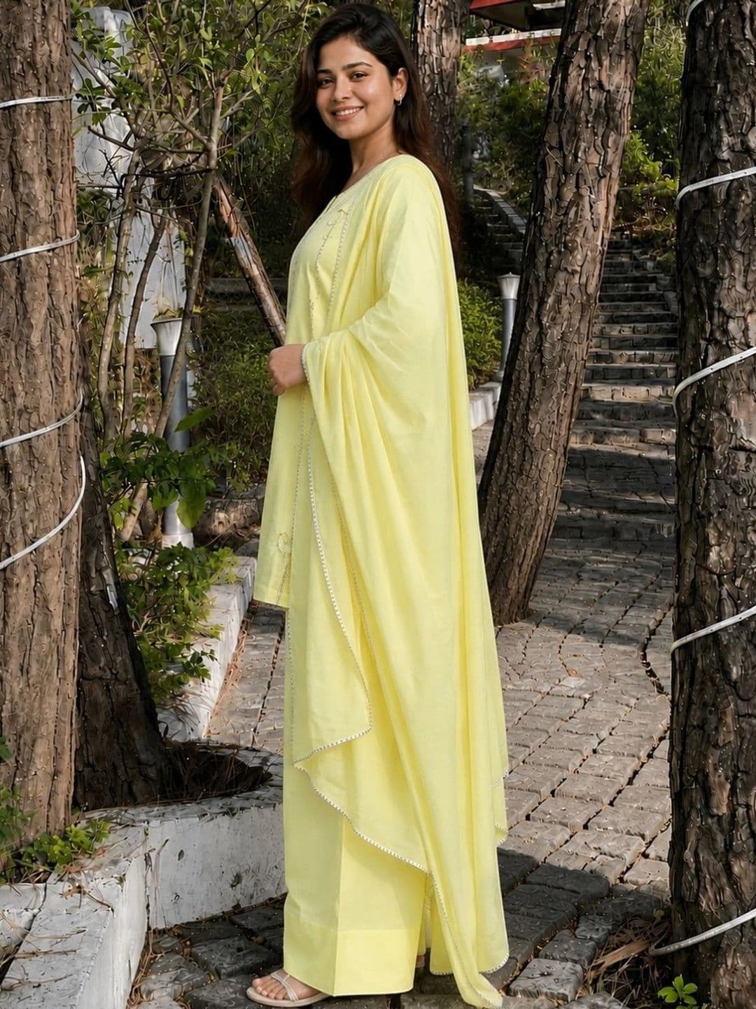 TWINS LADY Women Embroidered Regular Thread Work Kurta with Patiala & With Dupatta thumbnail 7