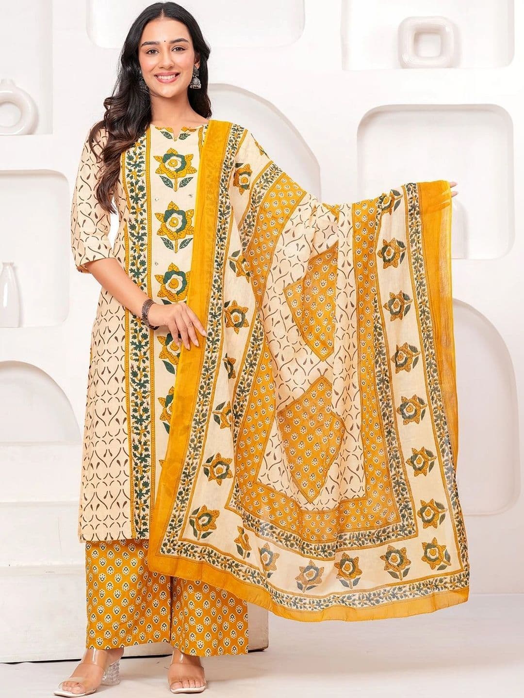 Anouk Women Floral Printed Regular Pure Cotton Kurta with Palazzos & With Dupatta thumbnail 3