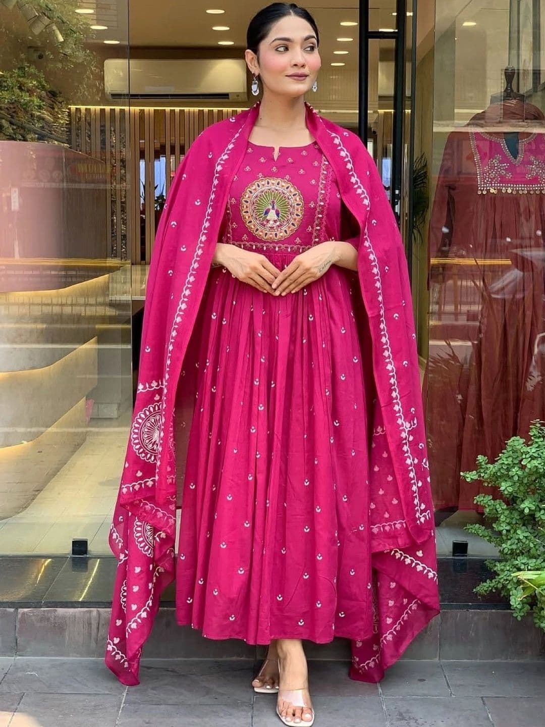 SHASHANK FASHION & BRIGHT FASHION Women Ethnic Motifs Embroidered Empire Thread Work Pure Cotton Kurta with thumbnail 3