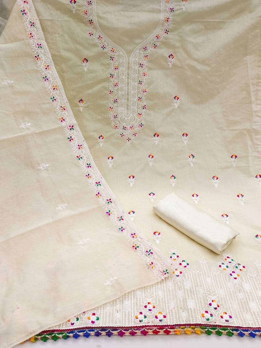 HERE&NOW Embroidered Semi-Stitched Dress Material thumbnail 3