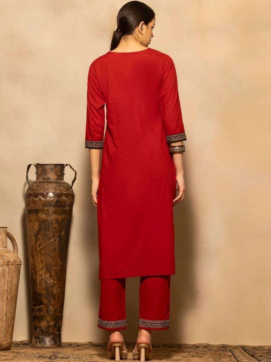 Sabhyata Women Ethnic Motifs Embroidered Regular Thread Work Kurta with Trousers & With Dupatta thumbnail 3